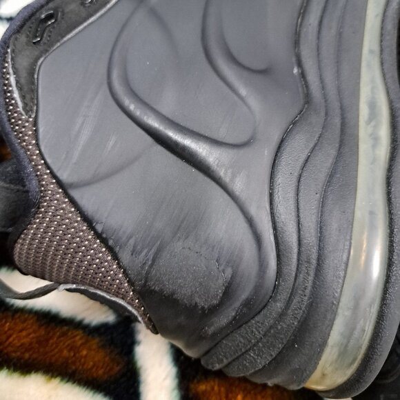 Size 12 Men Nike Total Air Foamposite Max 2011 Black Anthracite 472498-010 FLAW - Picture 12 of 16
